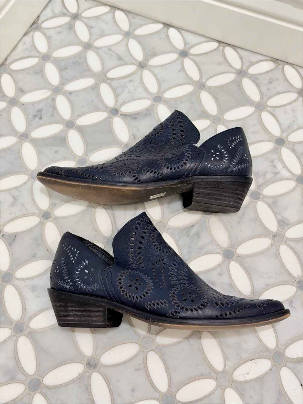 Veracruz Artisans Navy Blue Laser Cut Perforated Leather Booties - Size 40 - Picture 3 of 12